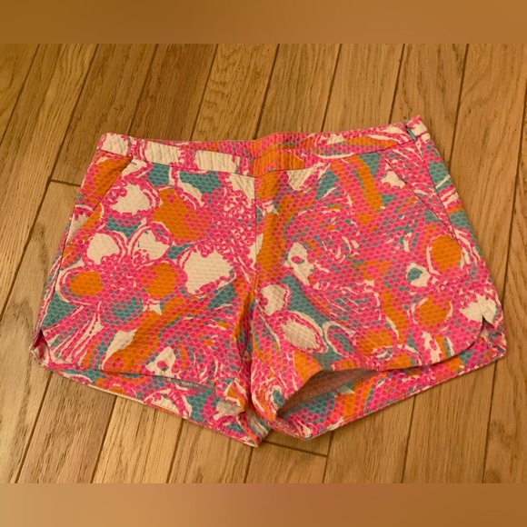 Lilly Pulitzer Pants - Lilly Pulitzer Pink Multi Feeling Tanked Adie Shorts - Size 4